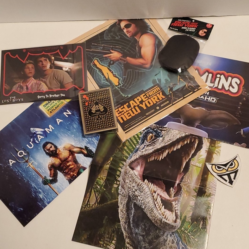 8-Piece Movie bundle, posters, patch, cards